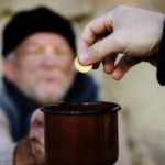 Ayat Alkitab Tentang Memberkati Orang Lain